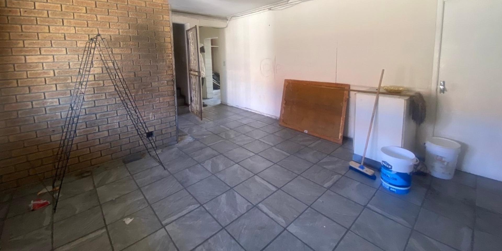 Image 5 of 6