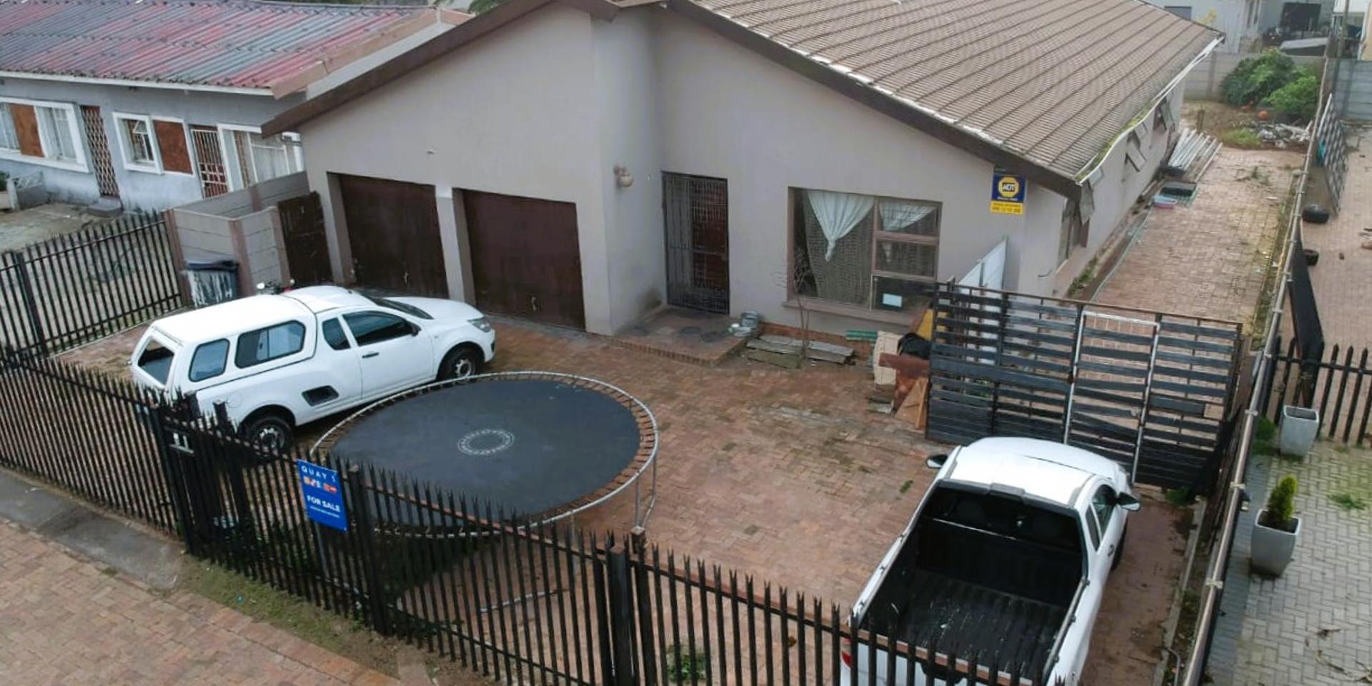 Image 2 of 6