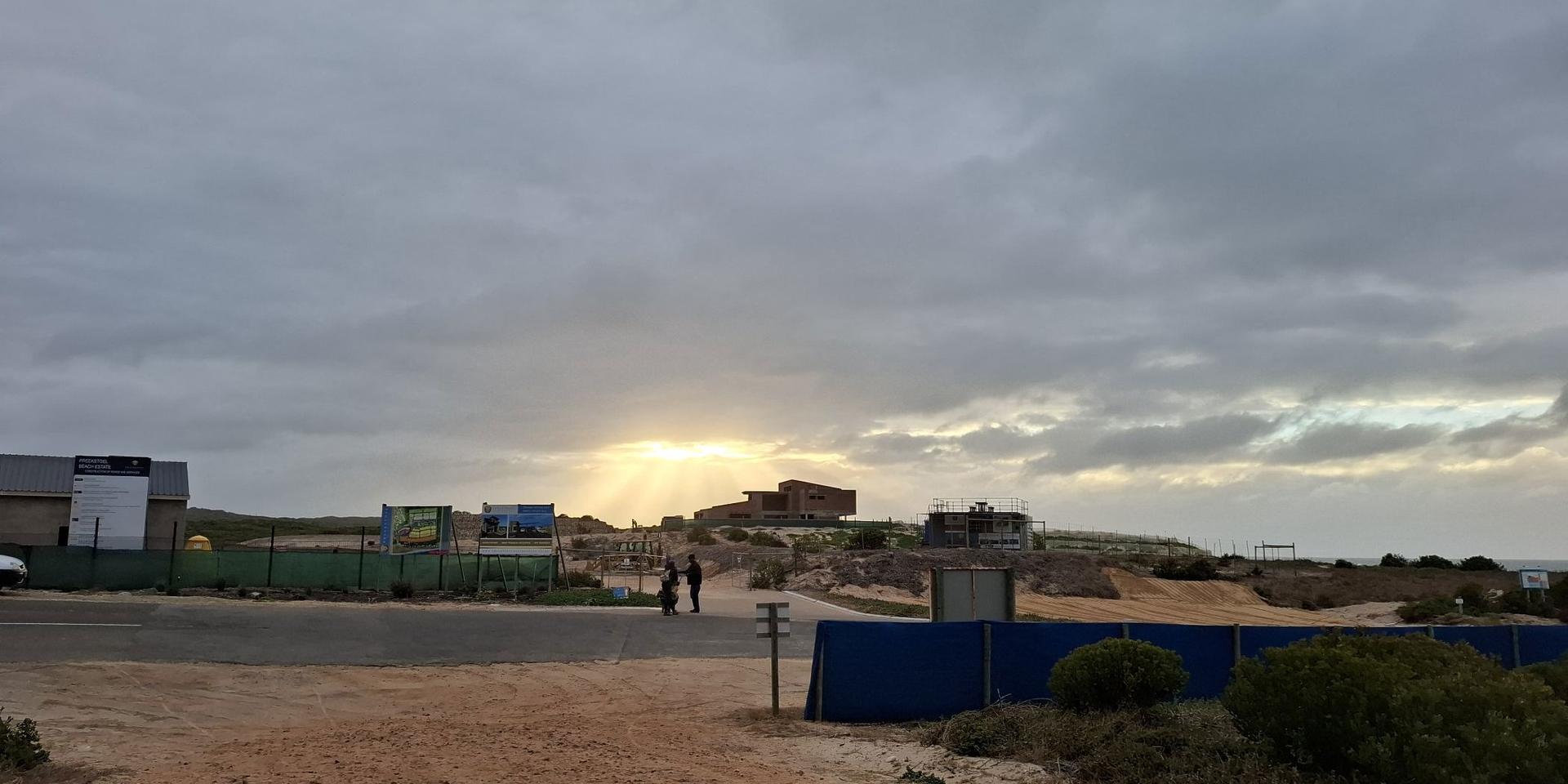Image 3 of 6