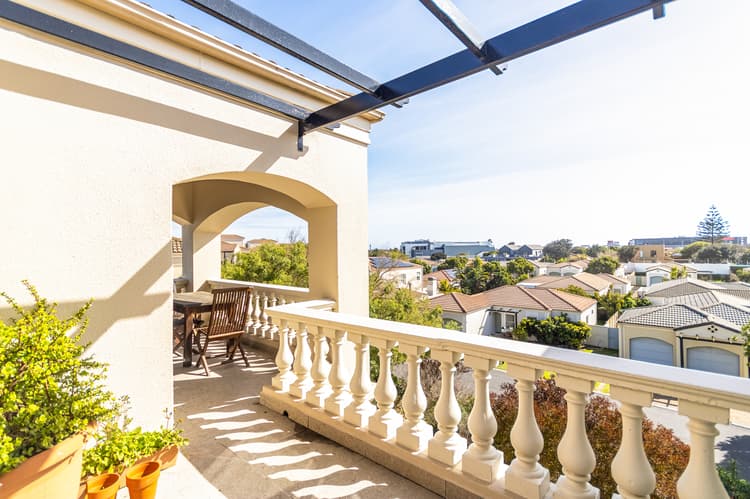 Main property image