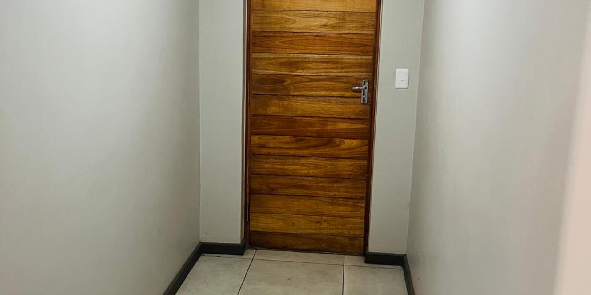 Image 5 of 6