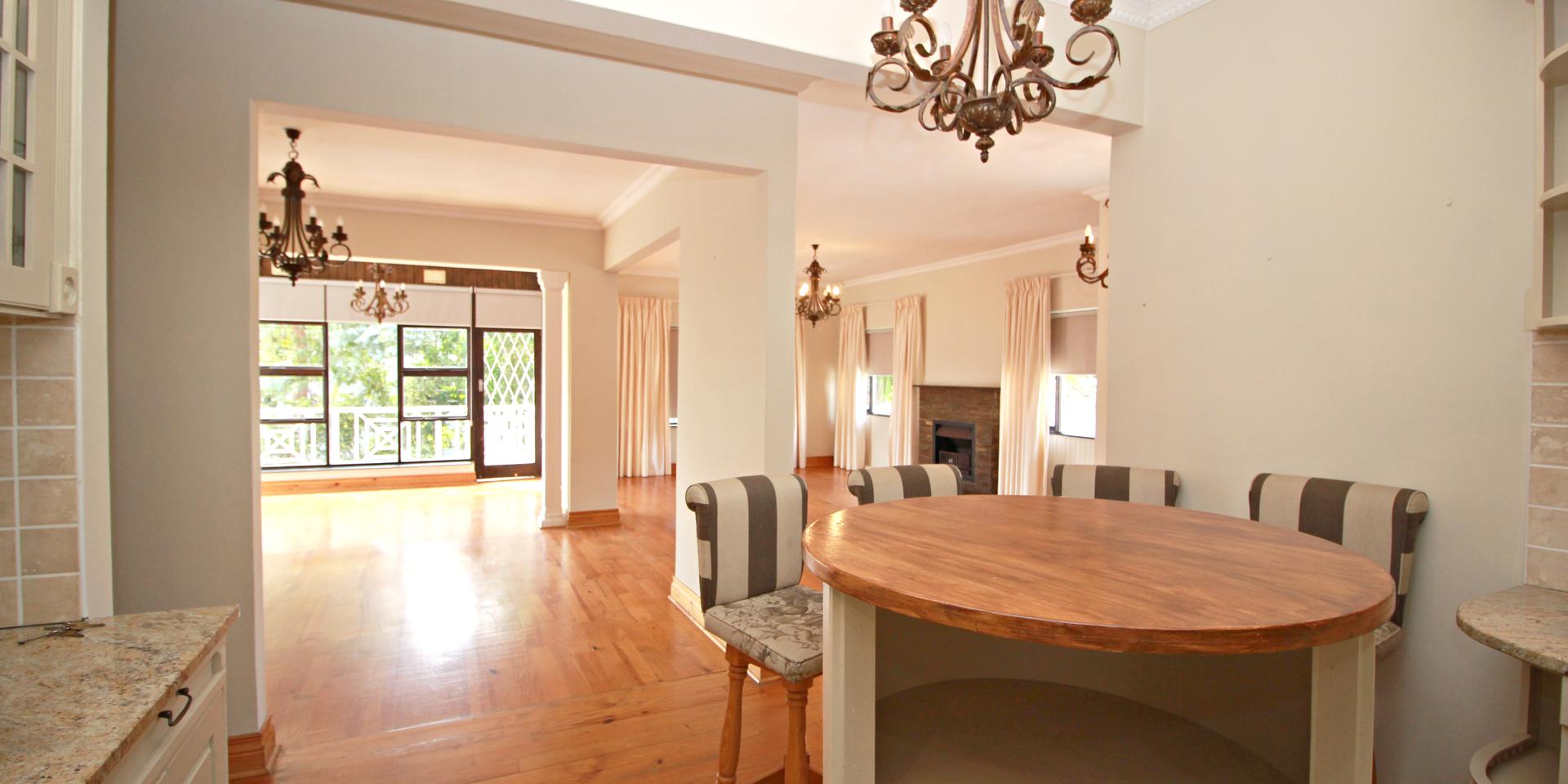 Image 3 of 6