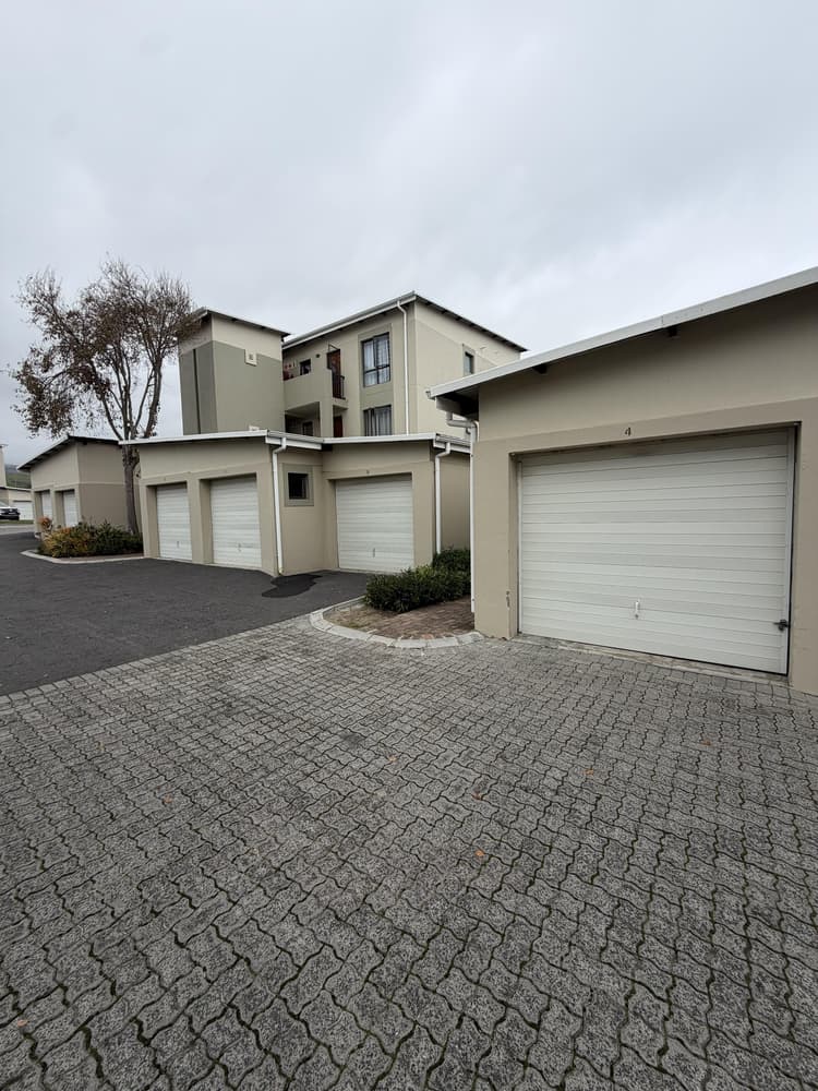 Main property image