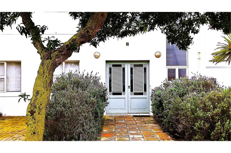 Main property image