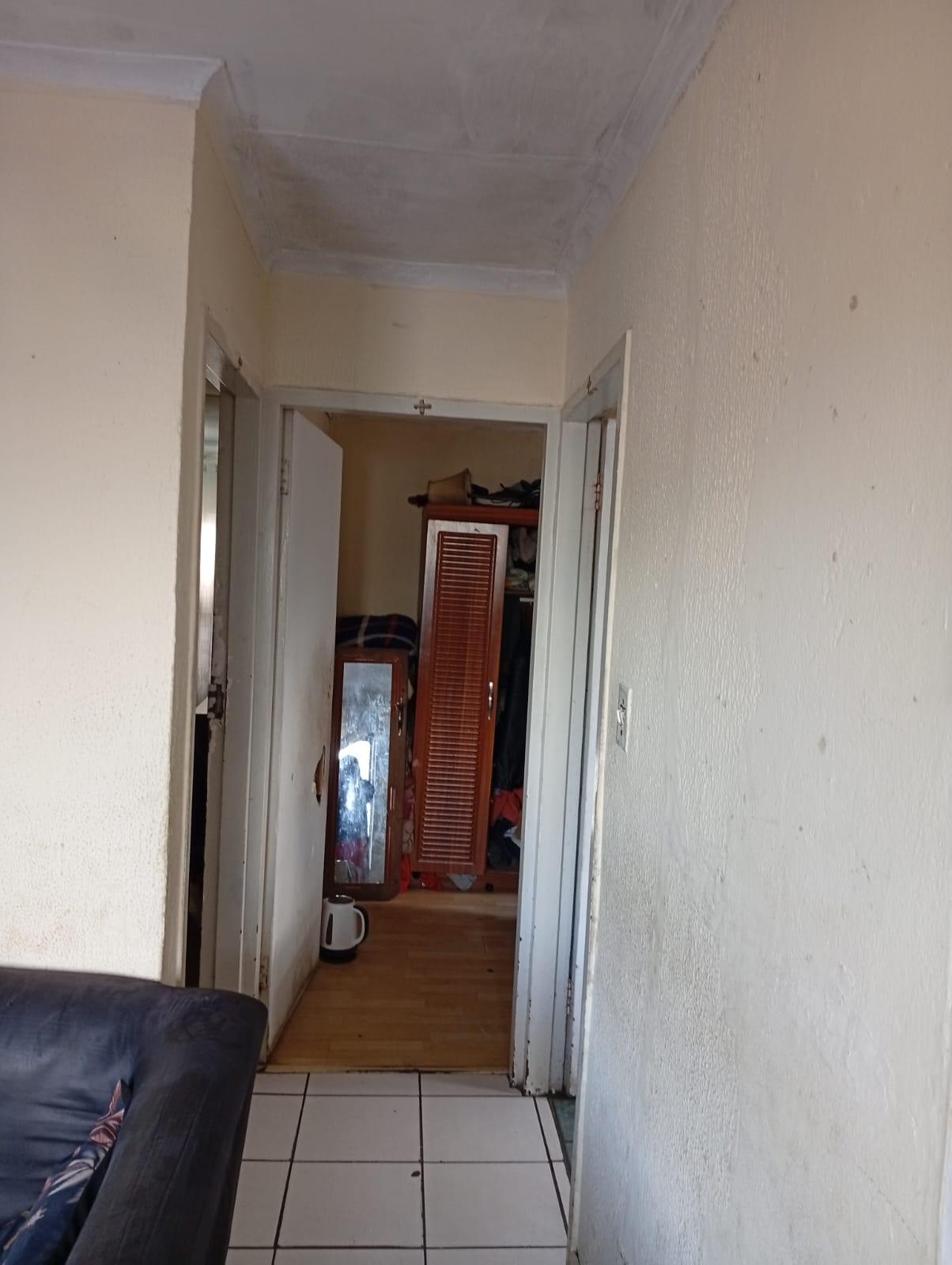 Image 5 of 6