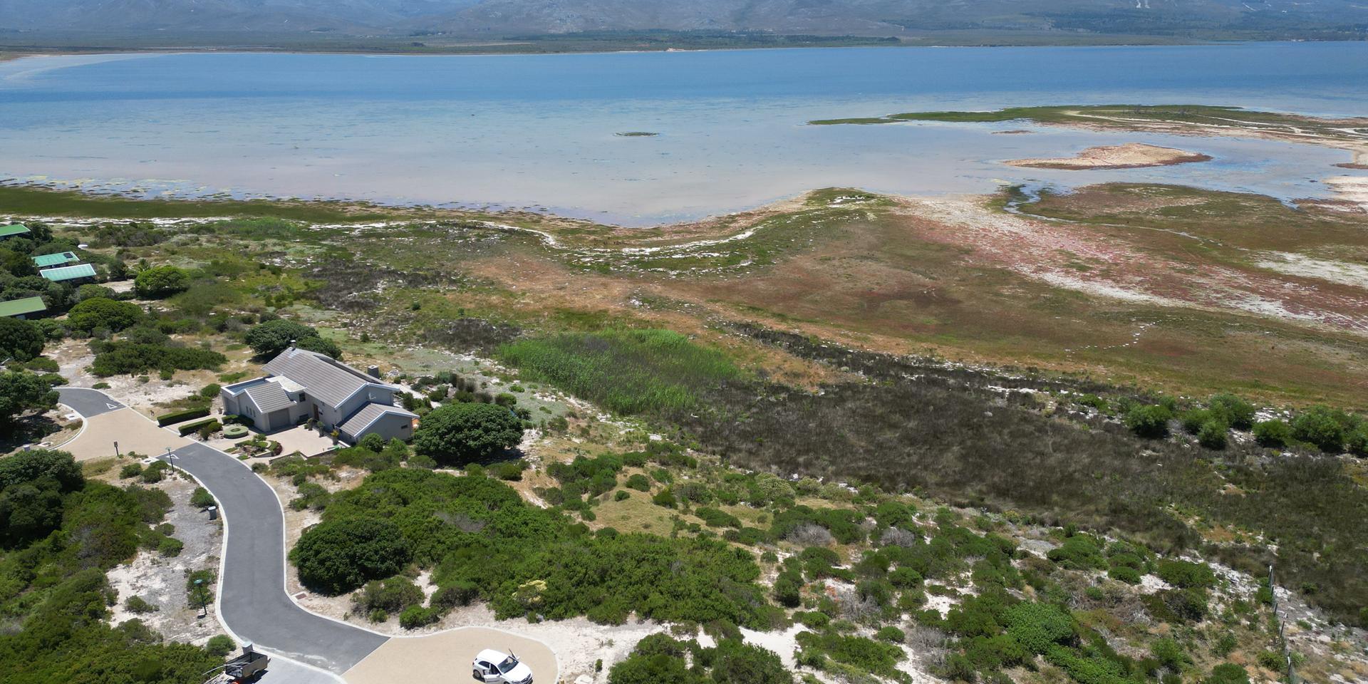 Image 2 of 6