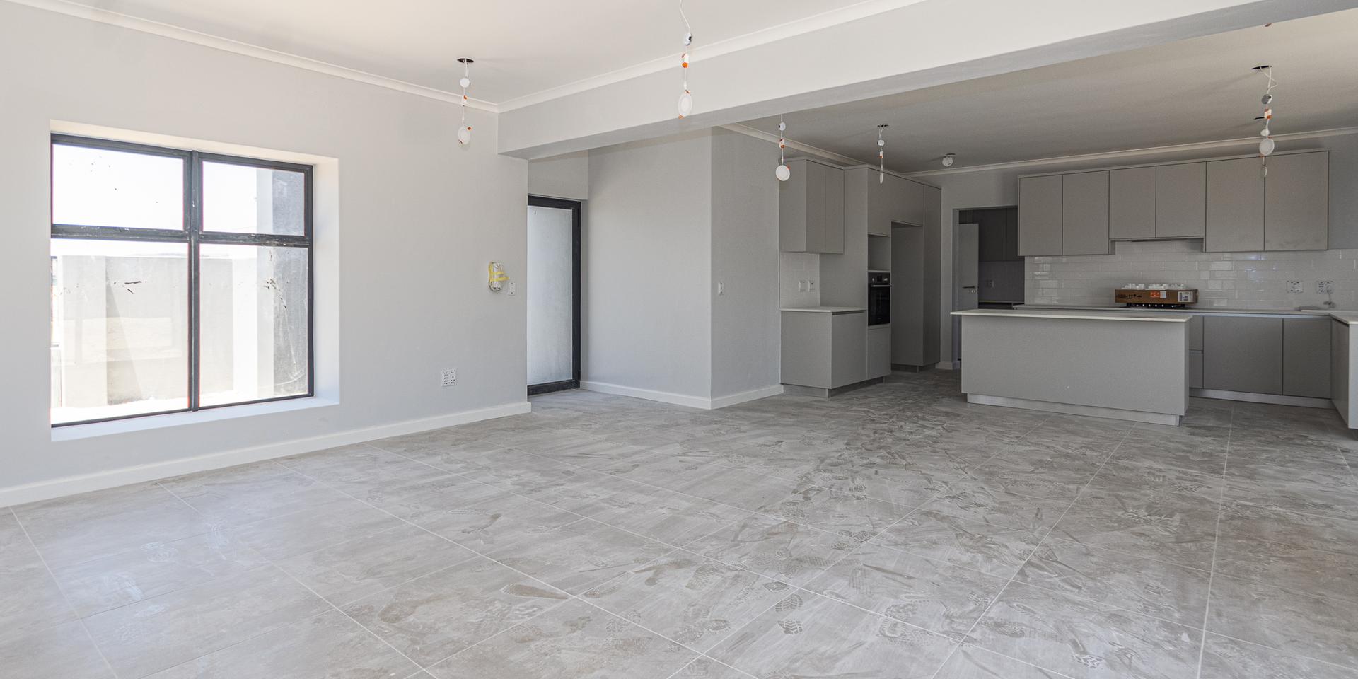 Image 4 of 6