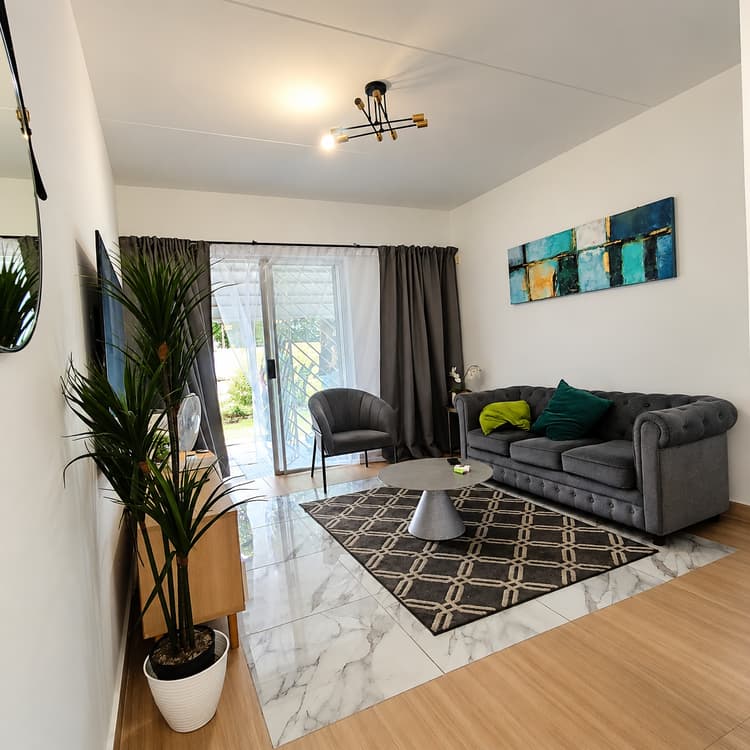 Main property image