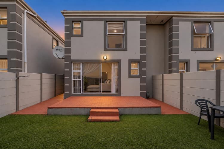 Main property image