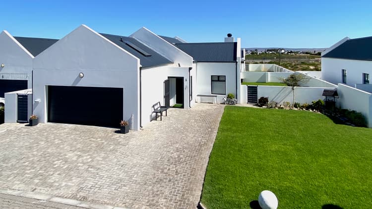 Main property image