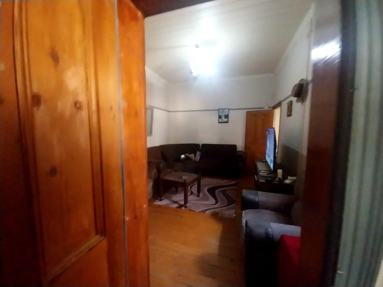 Image 4 of 6