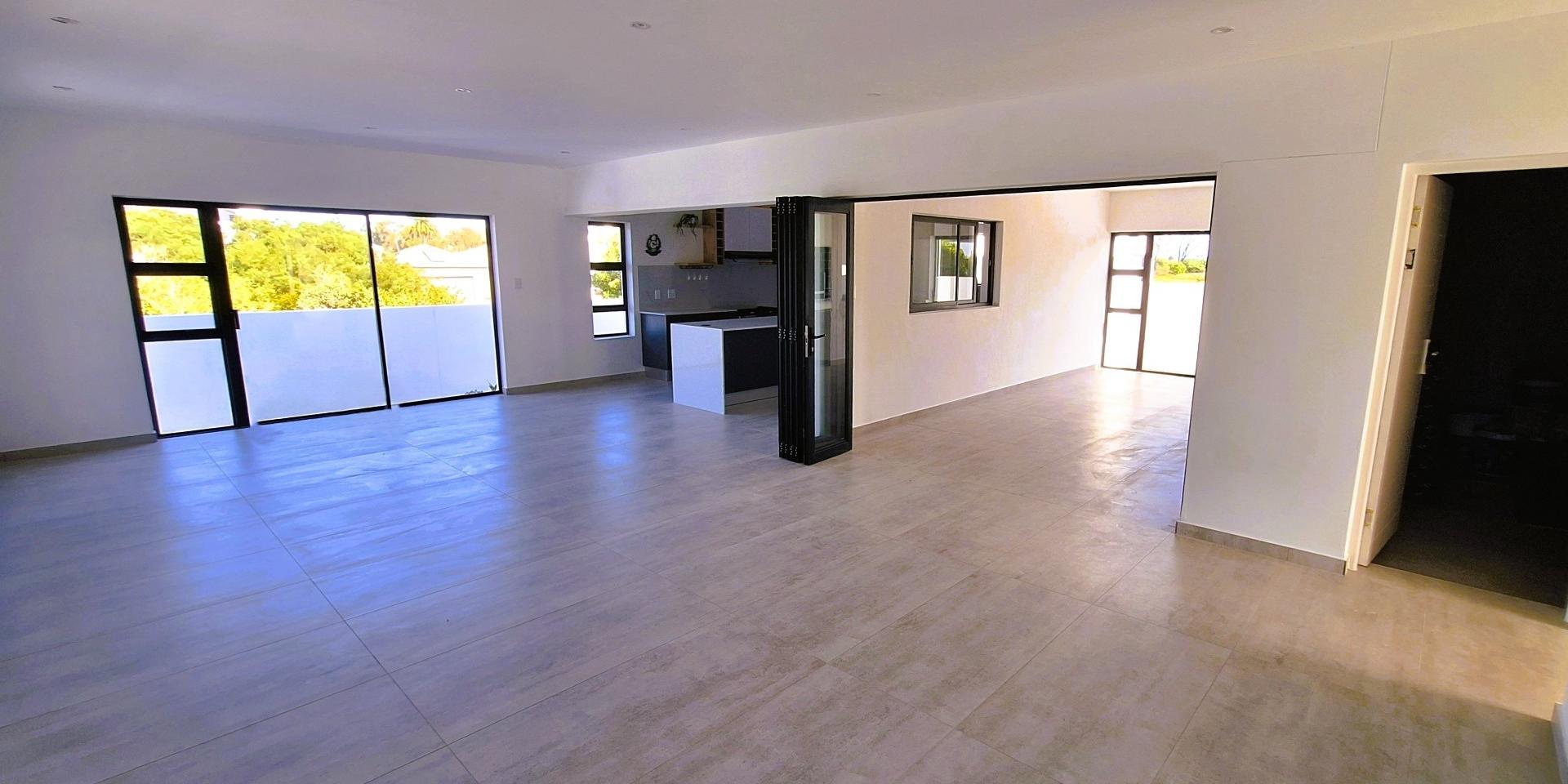 Image 4 of 6