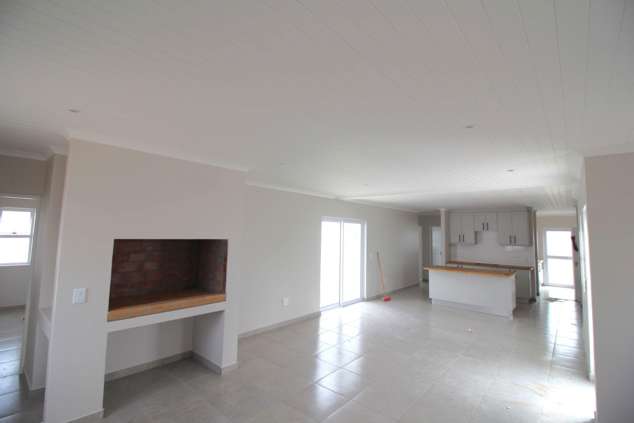 Image 4 of 6