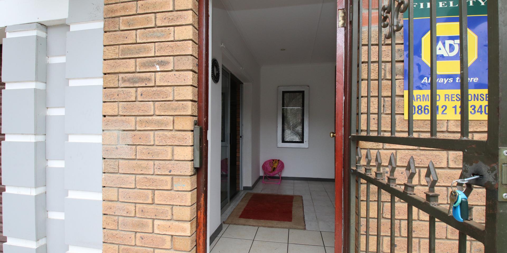 Image 3 of 6