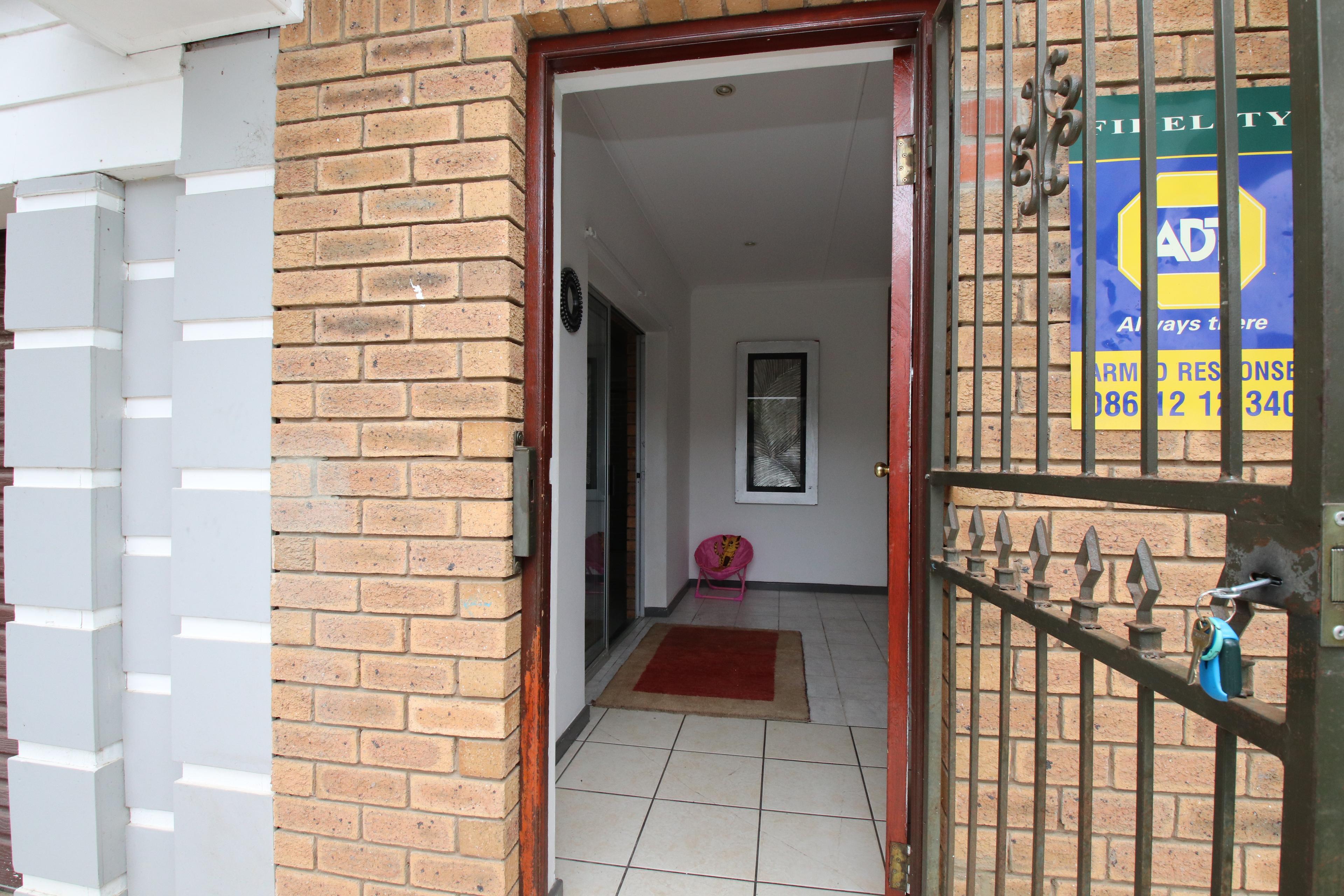 Image 3 of 6