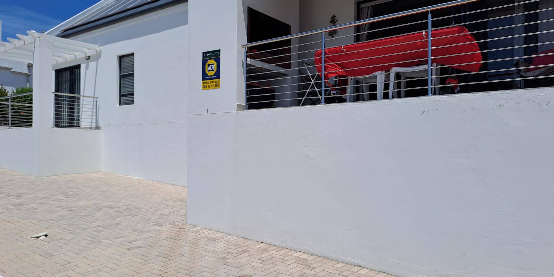 Image 3 of 6