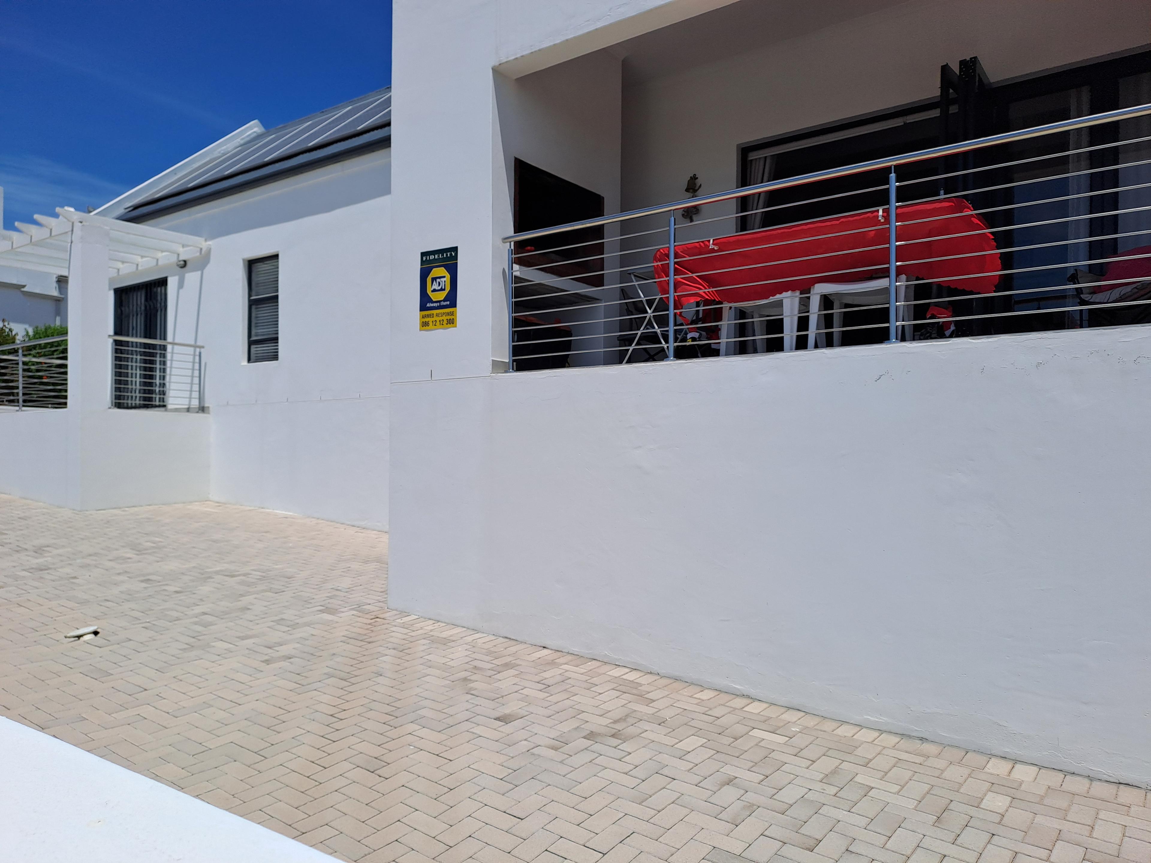 Image 3 of 6