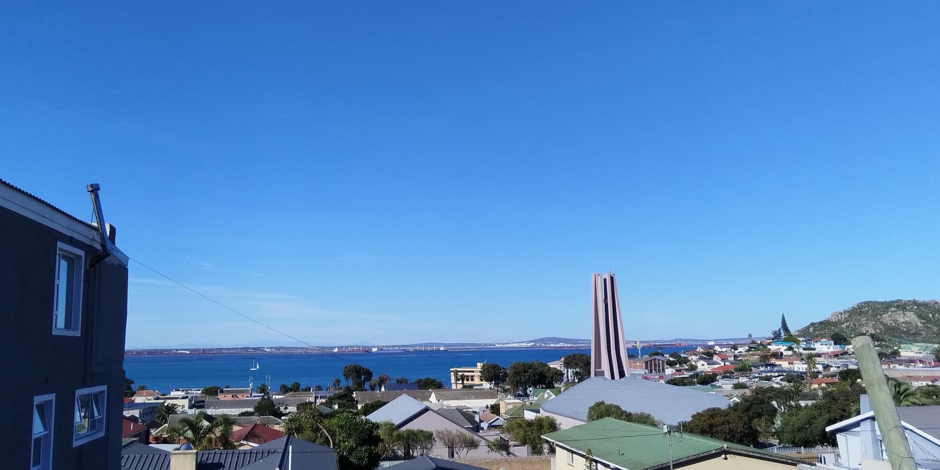 Image 2 of 6