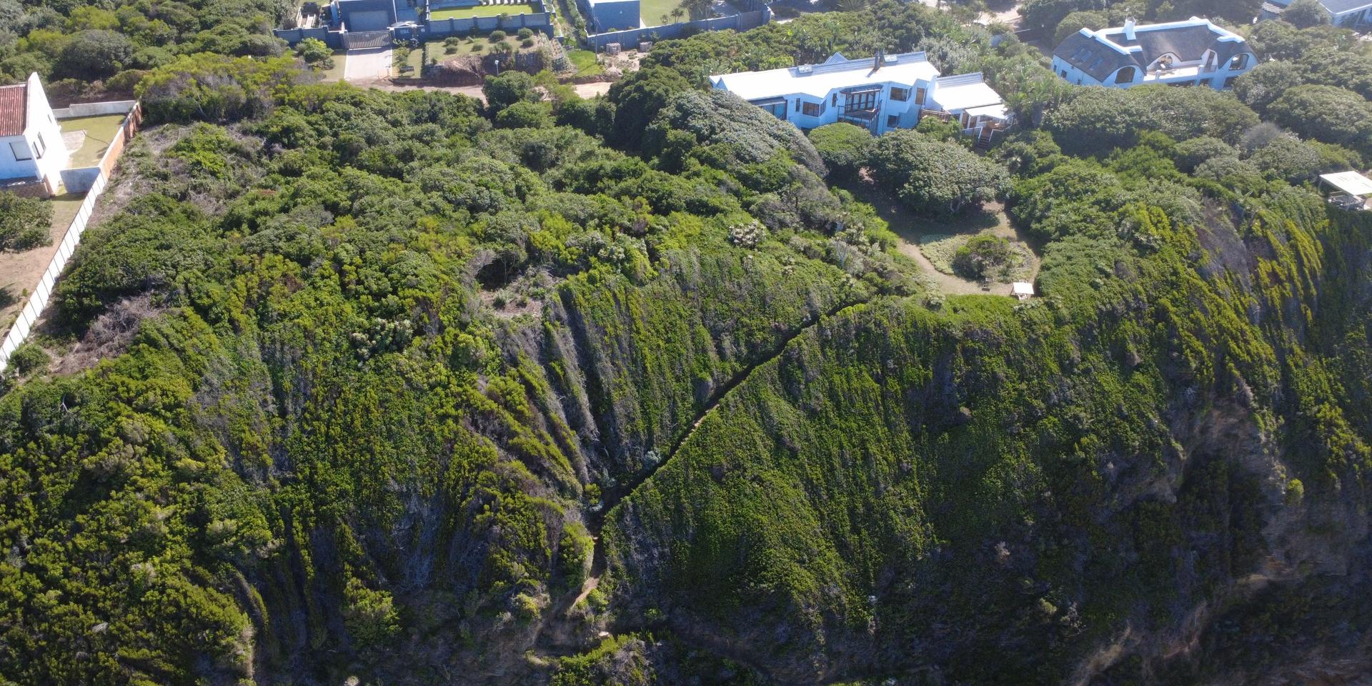 Image 2 of 6