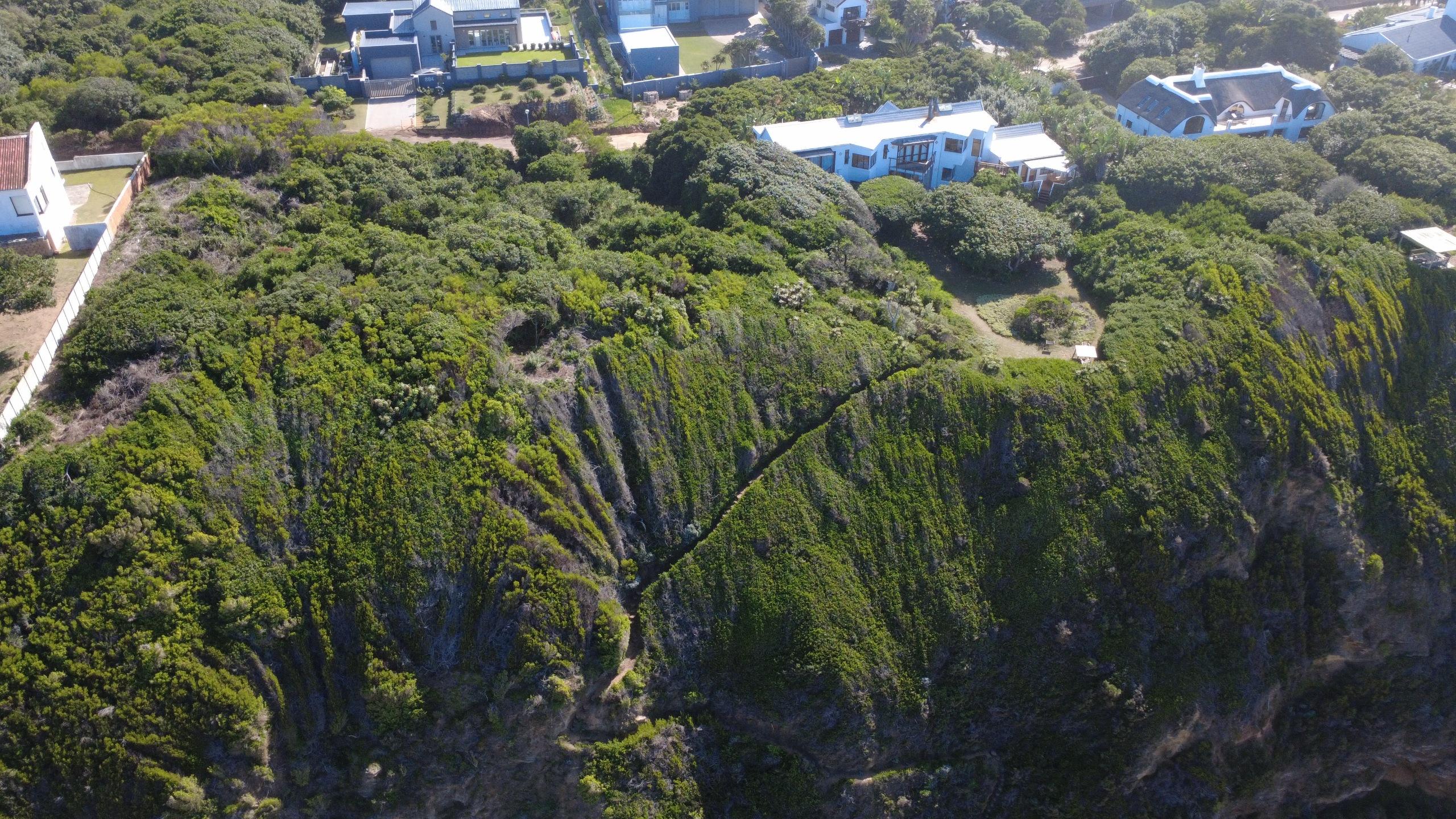 Image 2 of 6