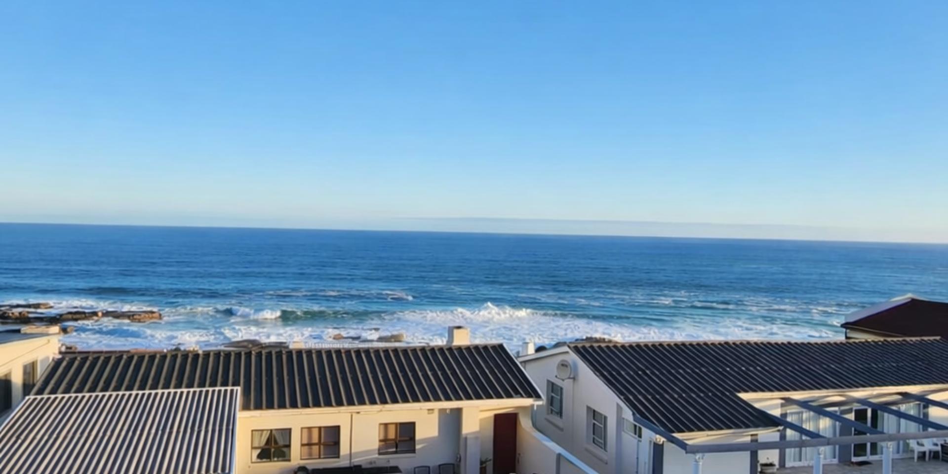 Image 2 of 6