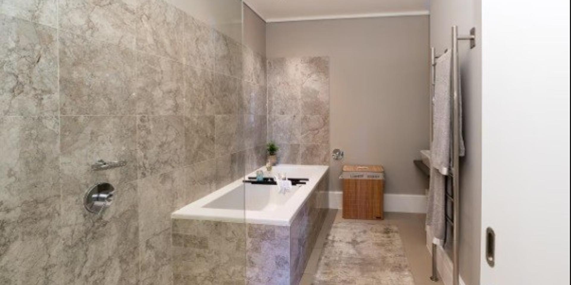 Image 5 of 6