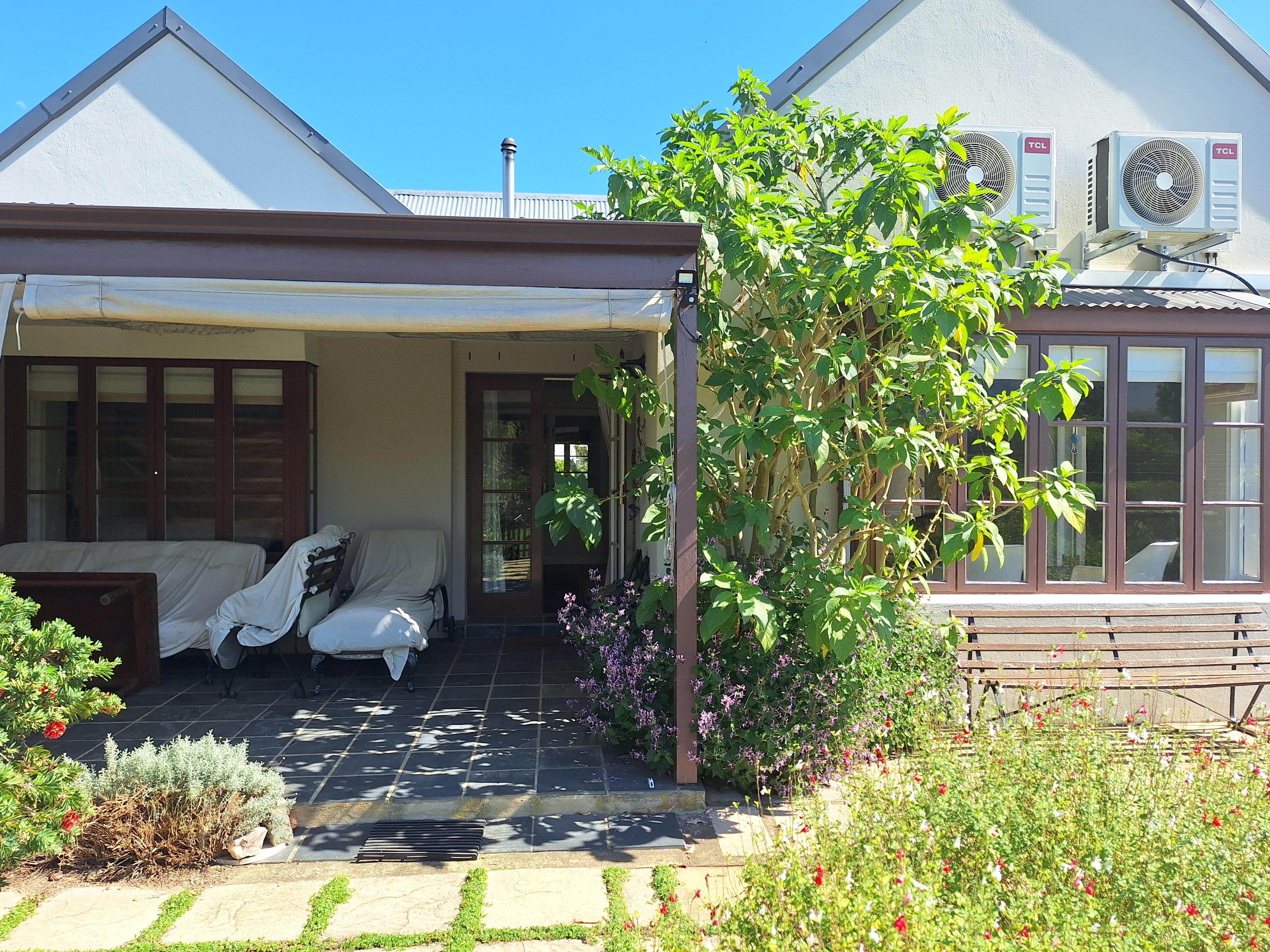 Image 4 of 6