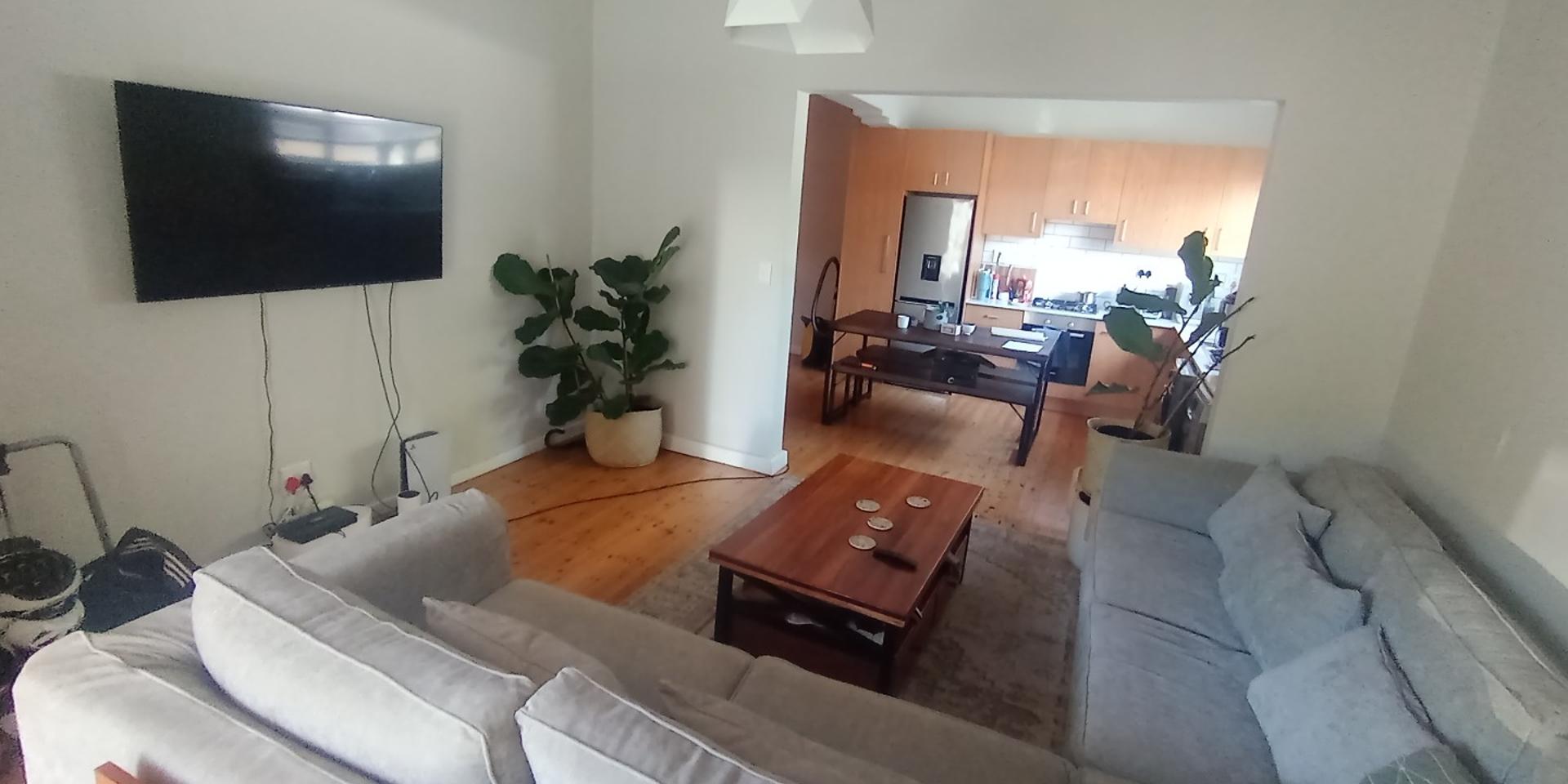 Image 2 of 6