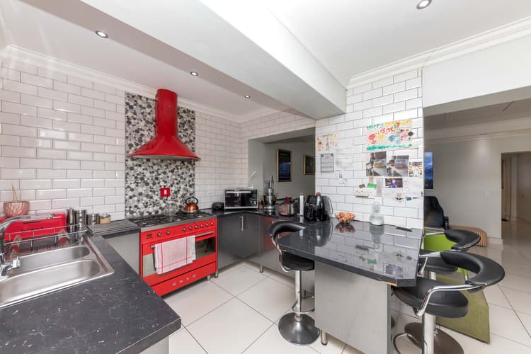 Main property image