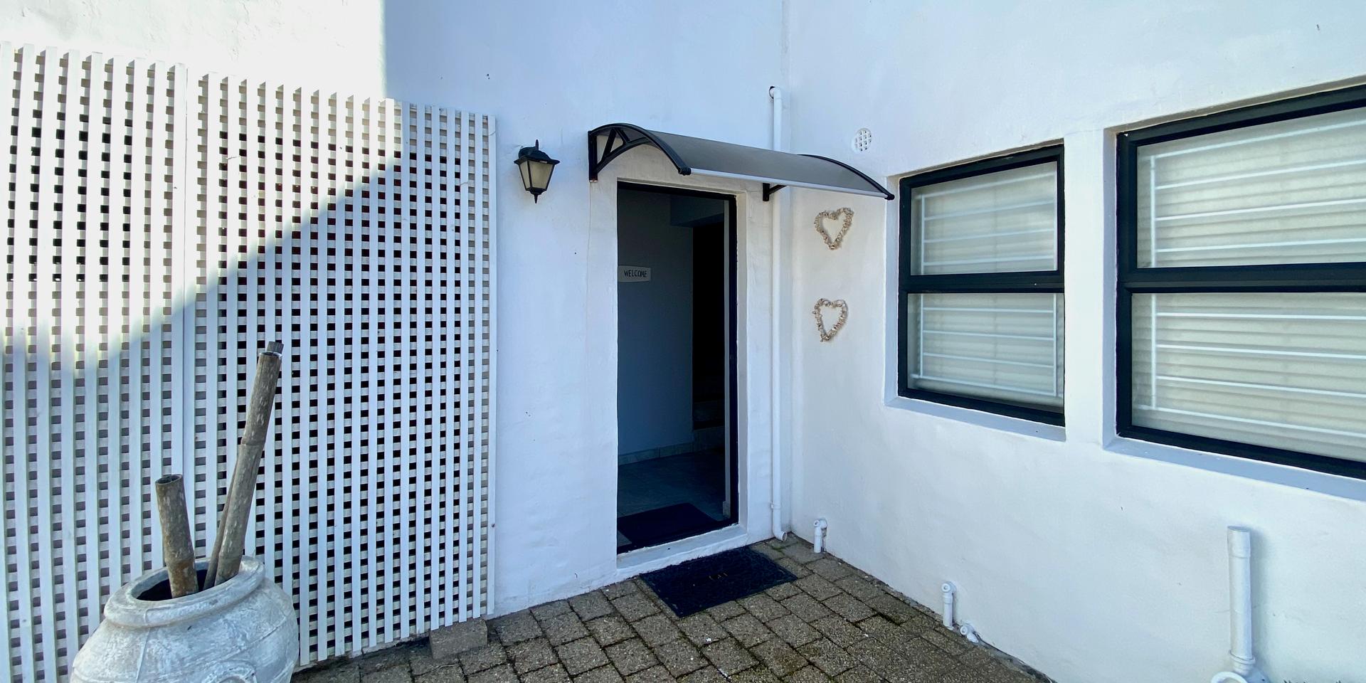 Image 5 of 6