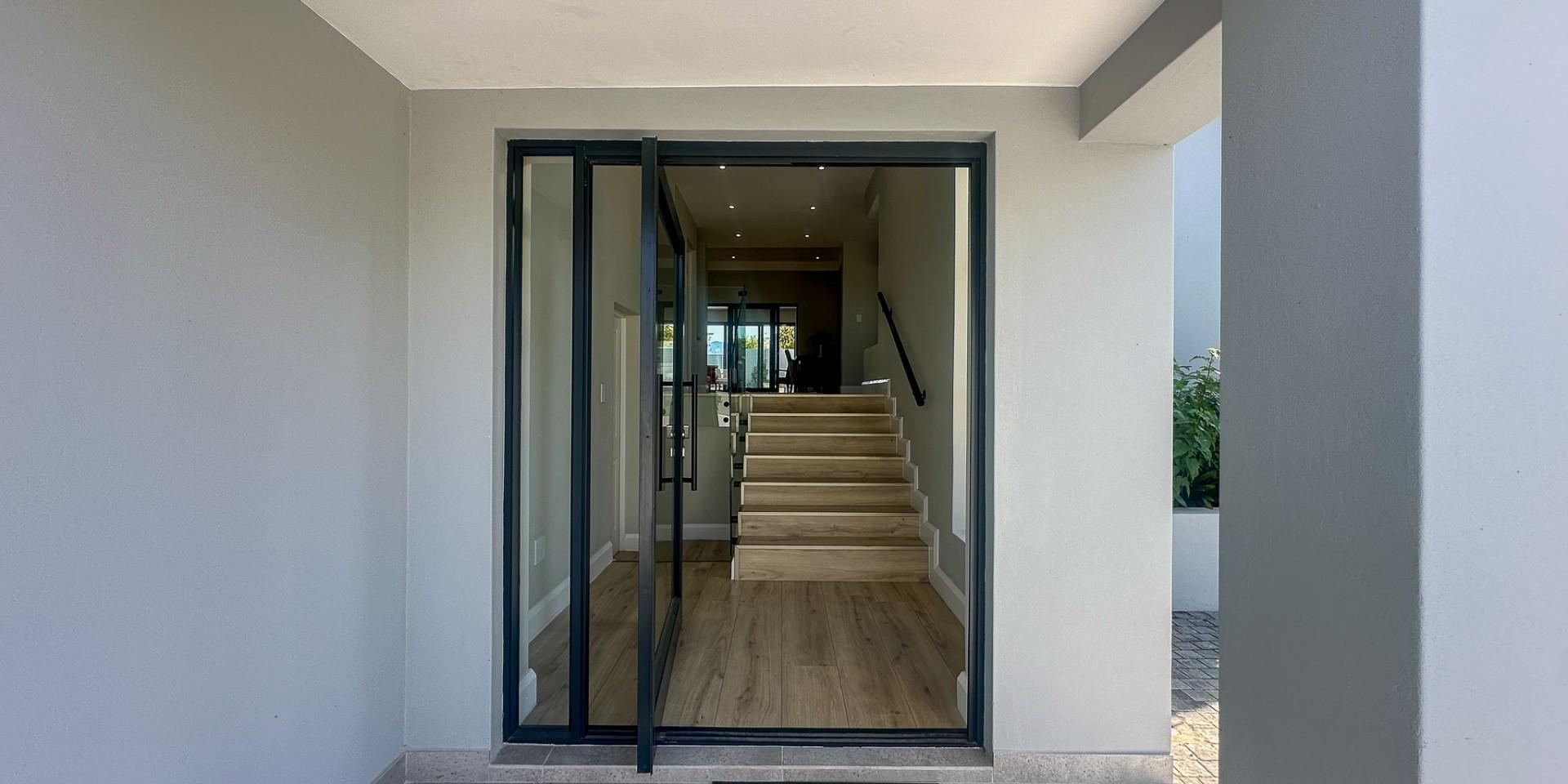 Image 5 of 6
