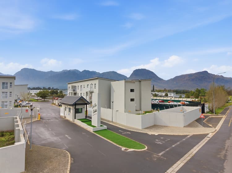 Main property image