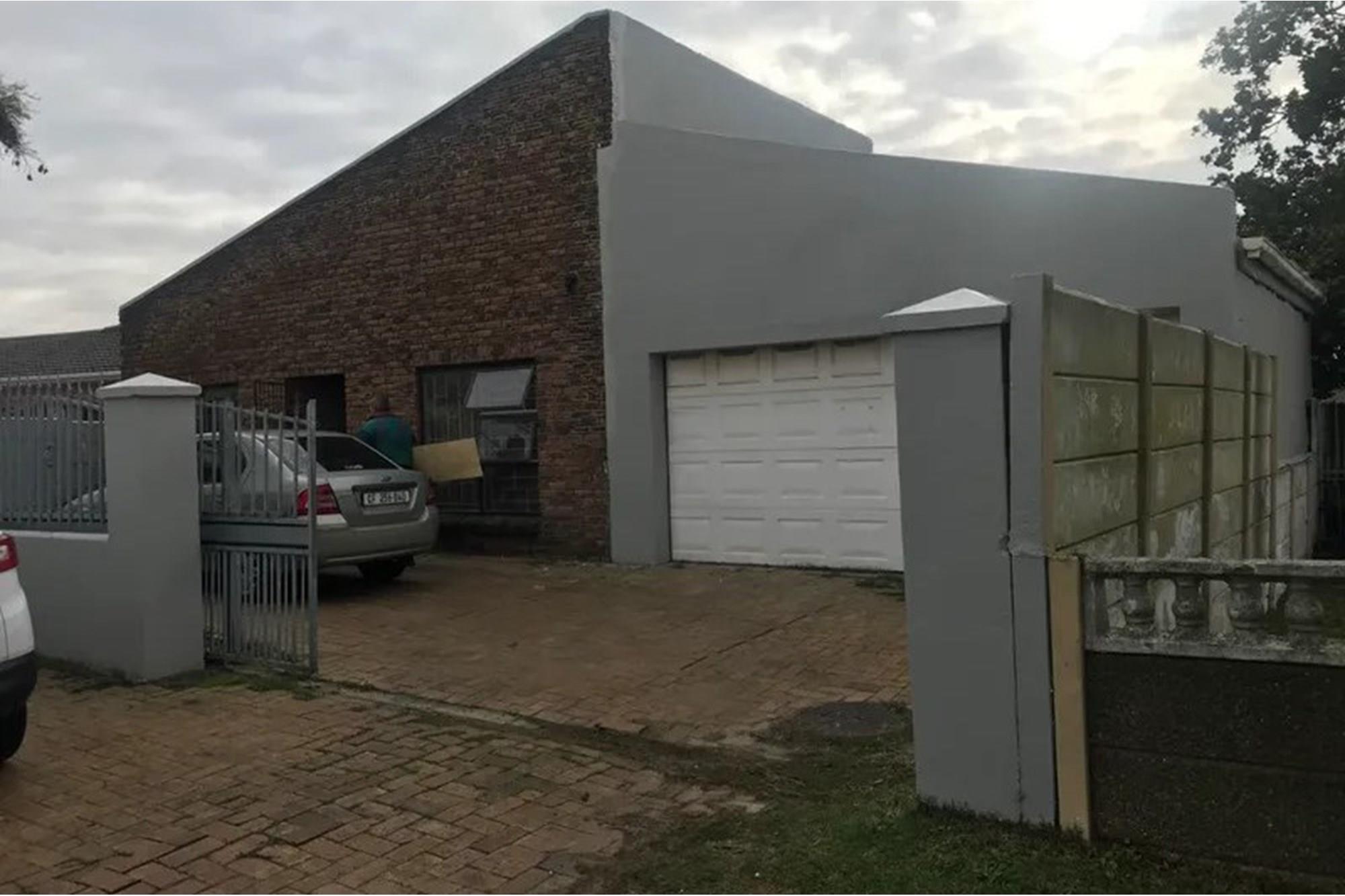 Image 2 of 6