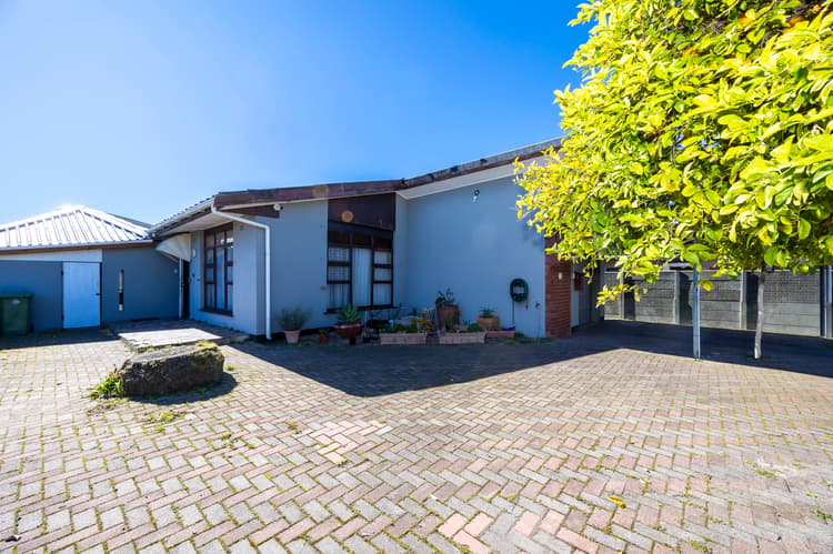 Main property image