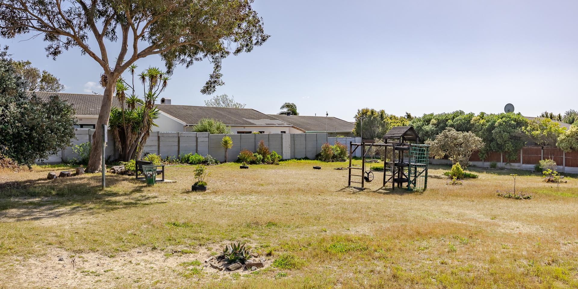 Image 4 of 6