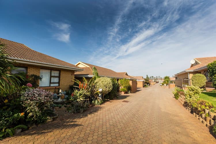 Main property image