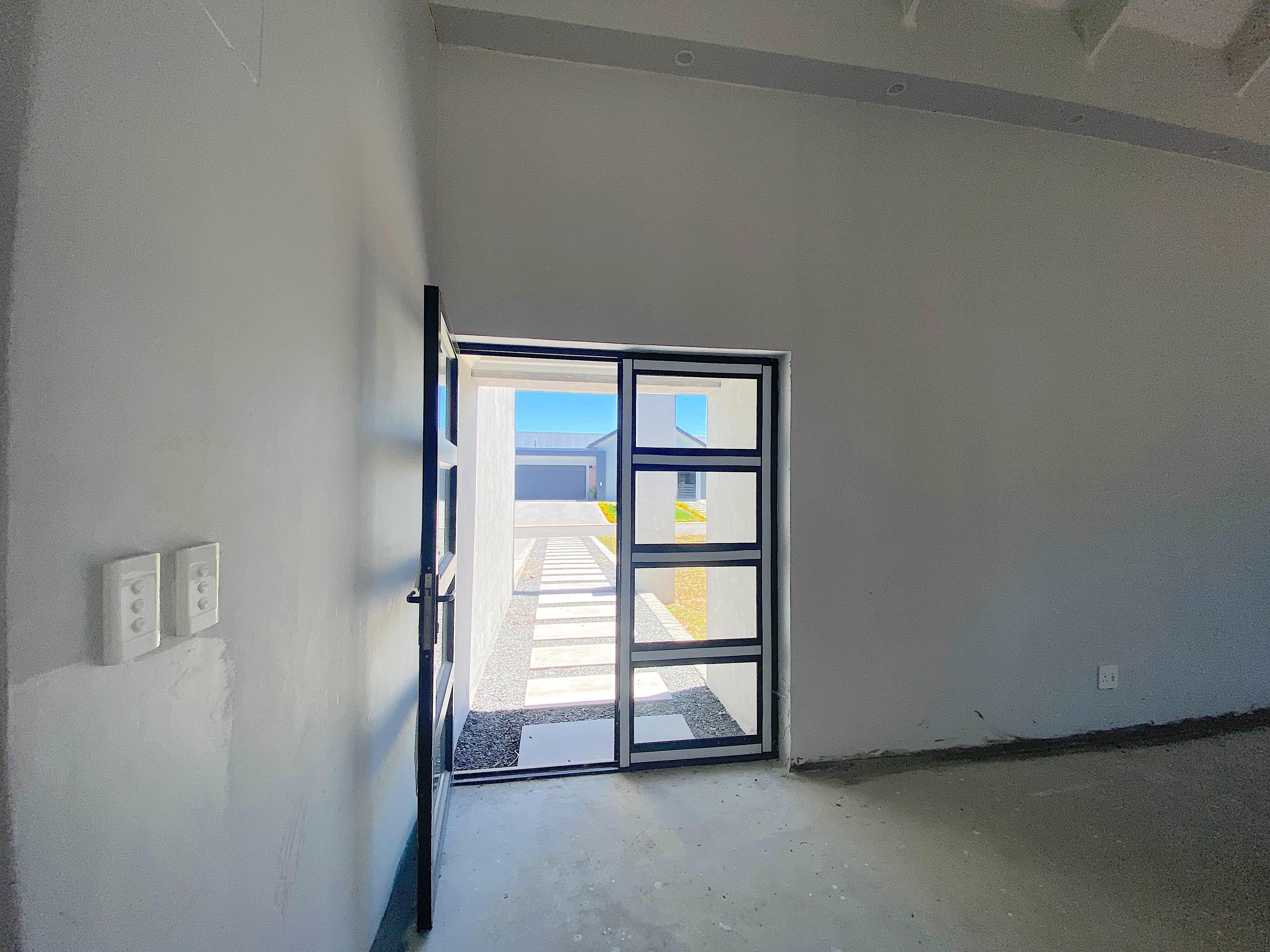 Image 3 of 6