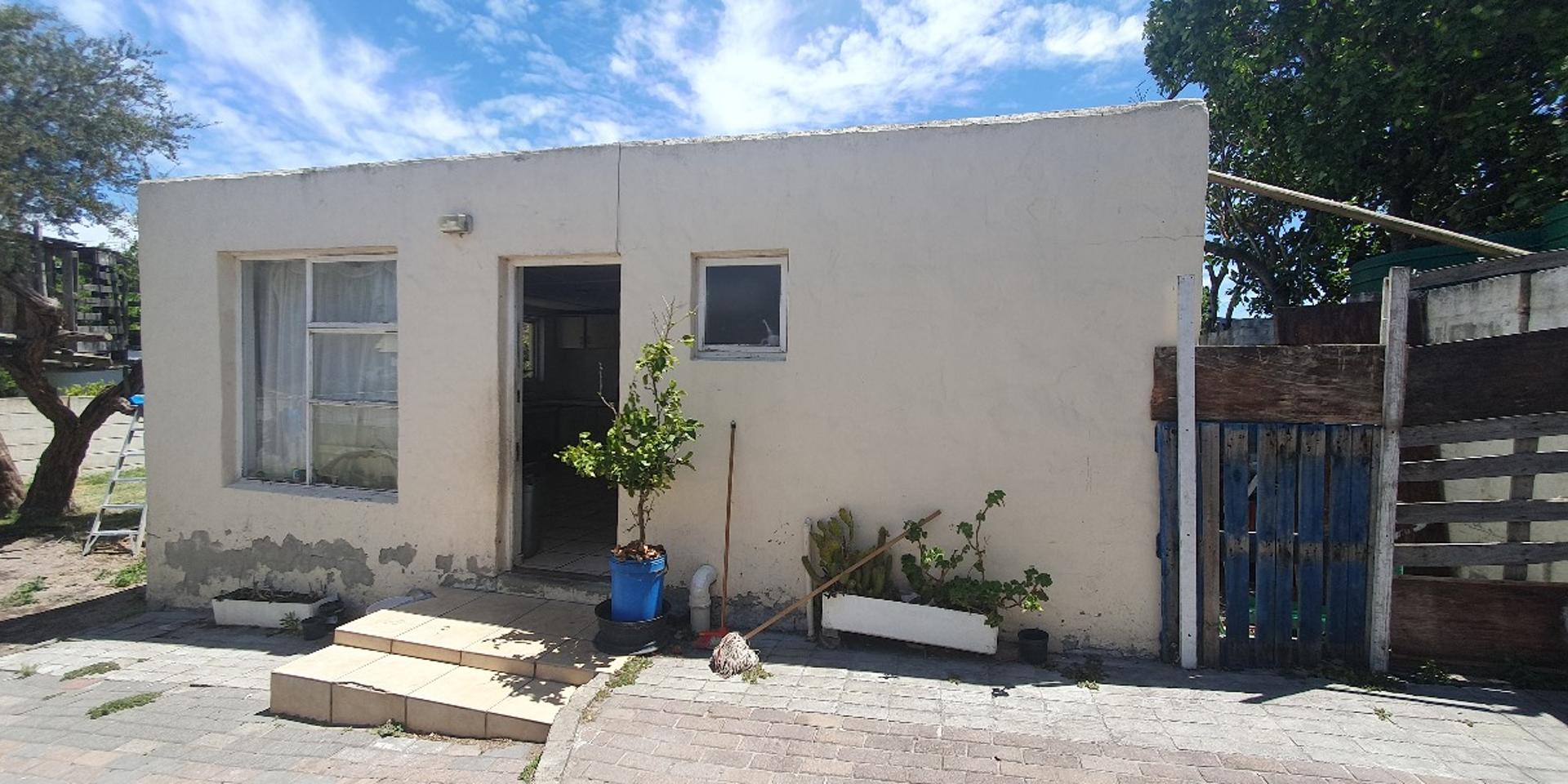 Image 1 of 6