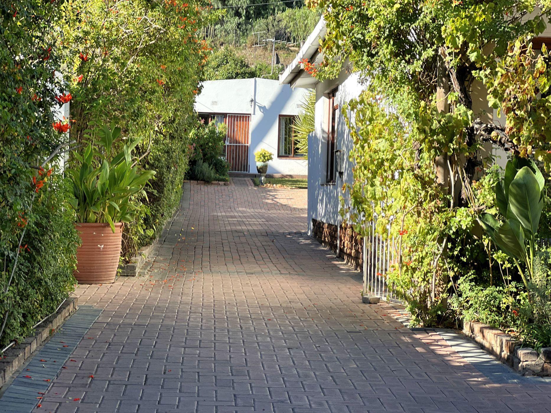 Image 3 of 6