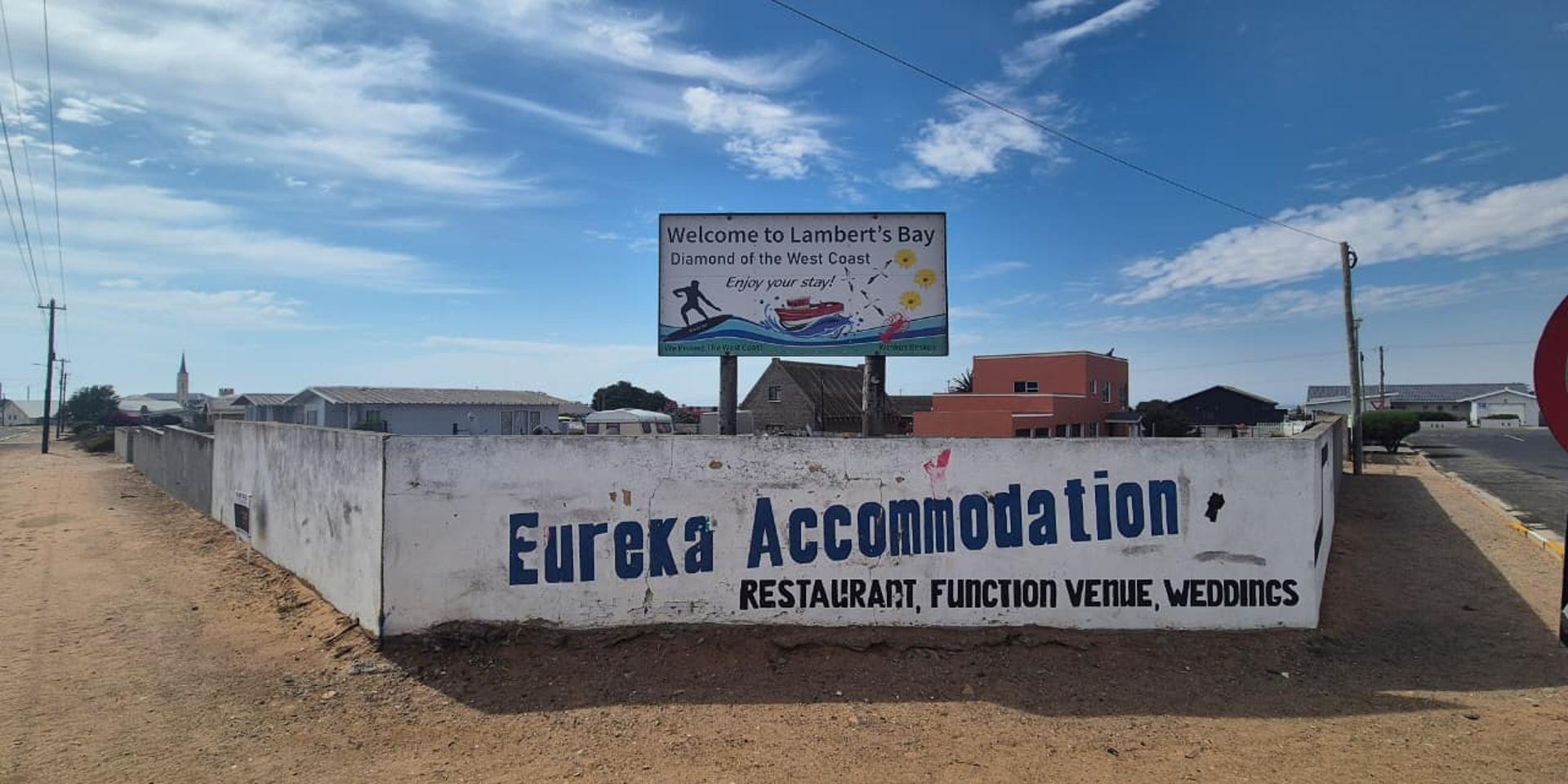 Image 4 of 6