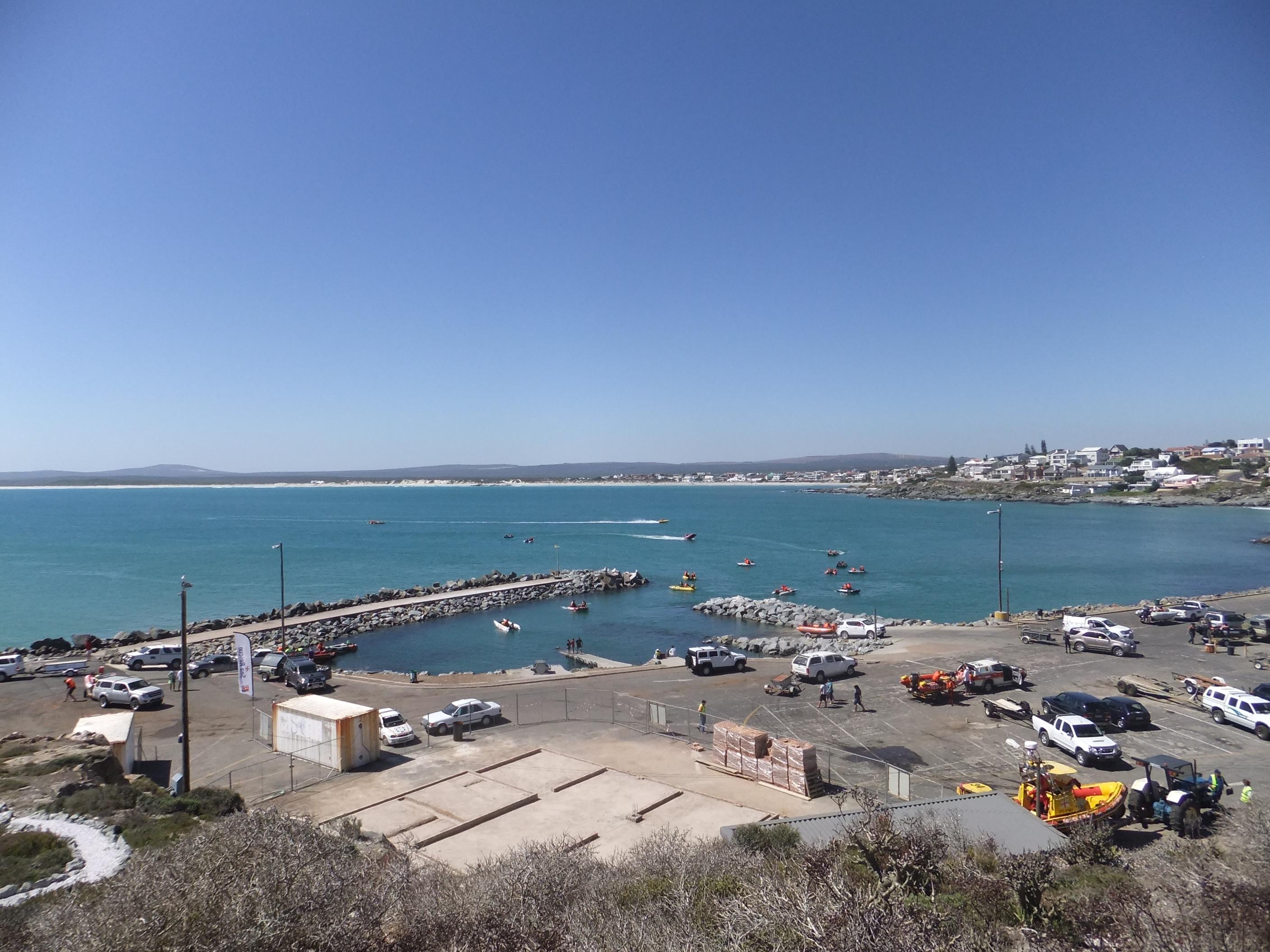 Image 4 of 6