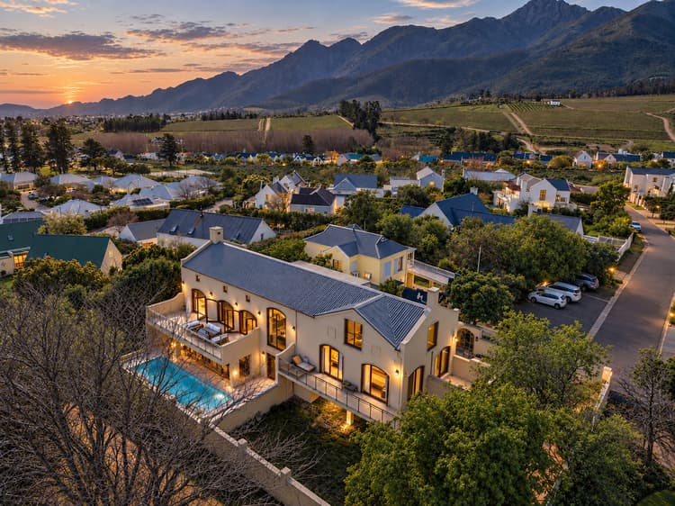 Main property image