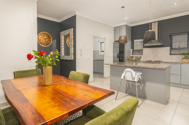 Main property image