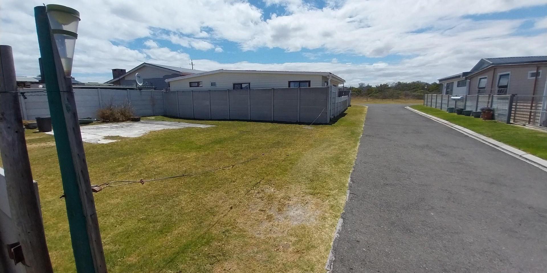 Image 3 of 6