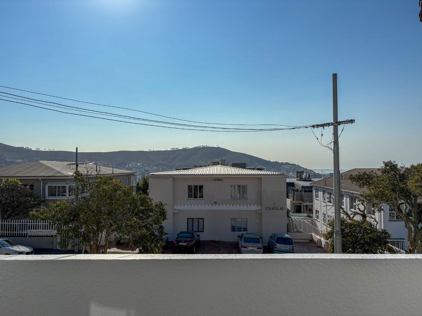 Image 4 of 6