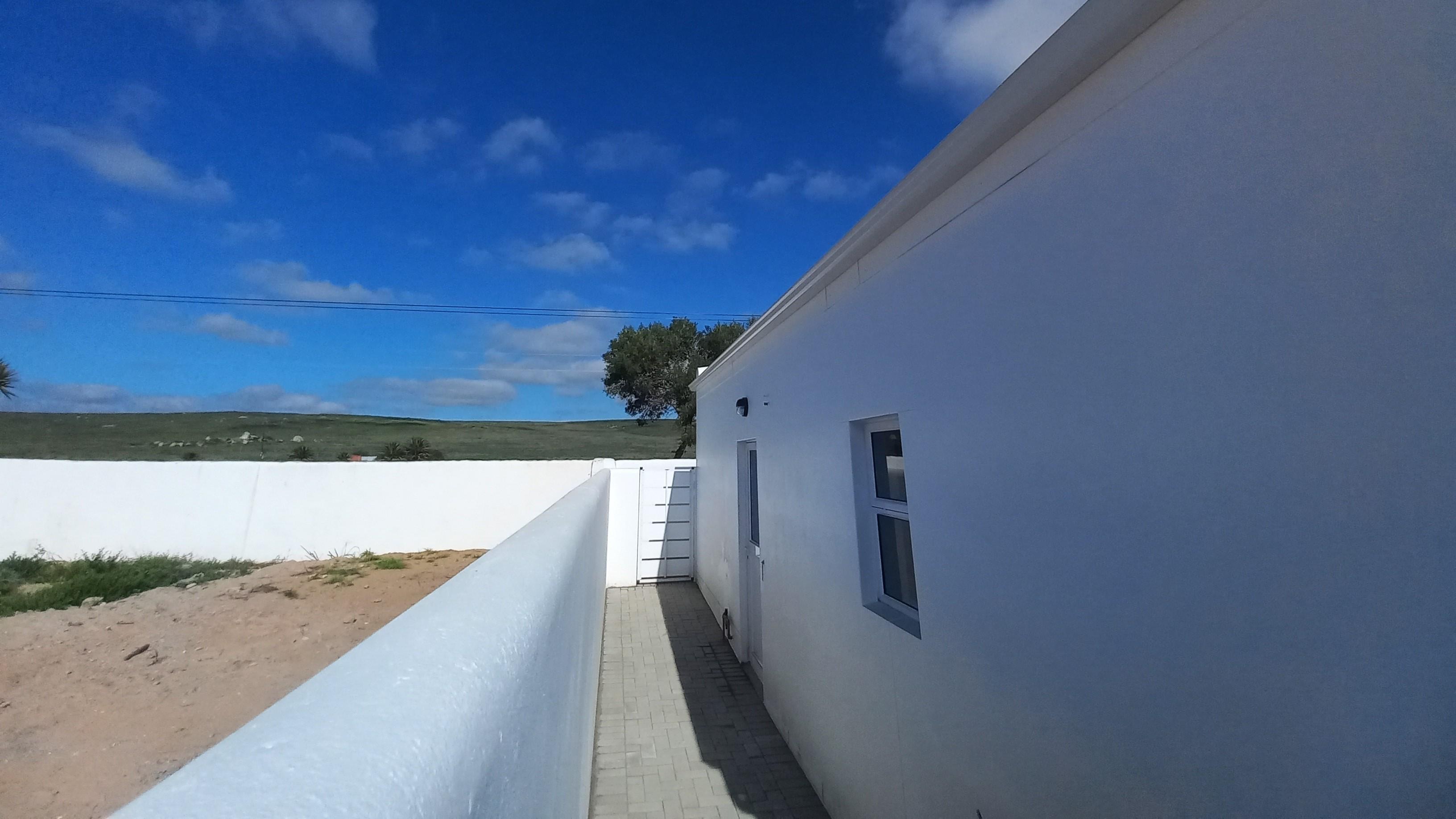 Image 4 of 6