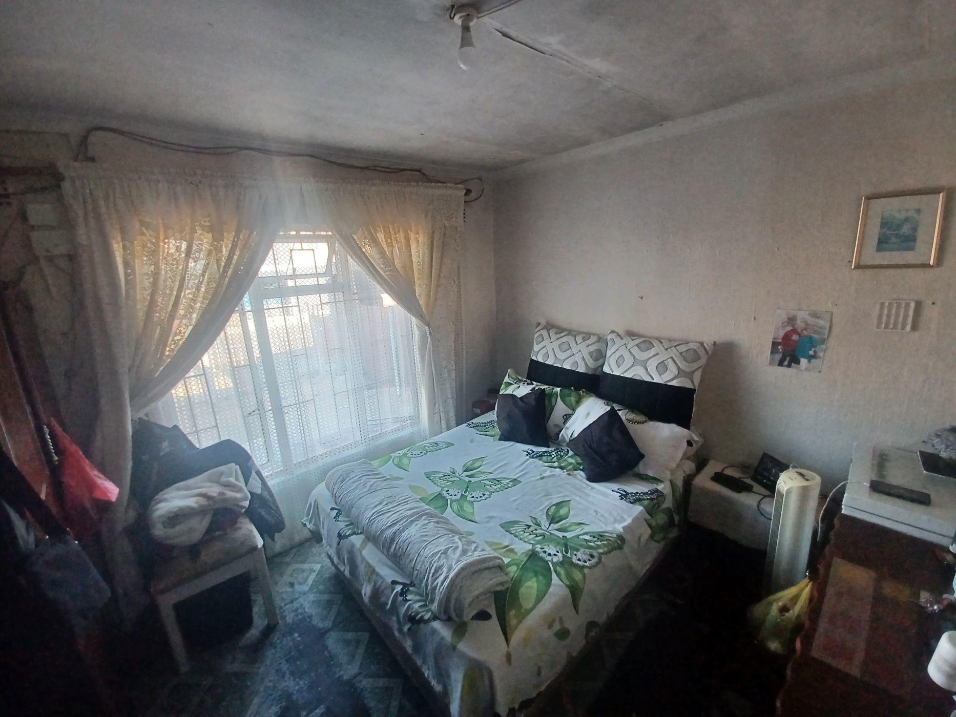 Image 5 of 6