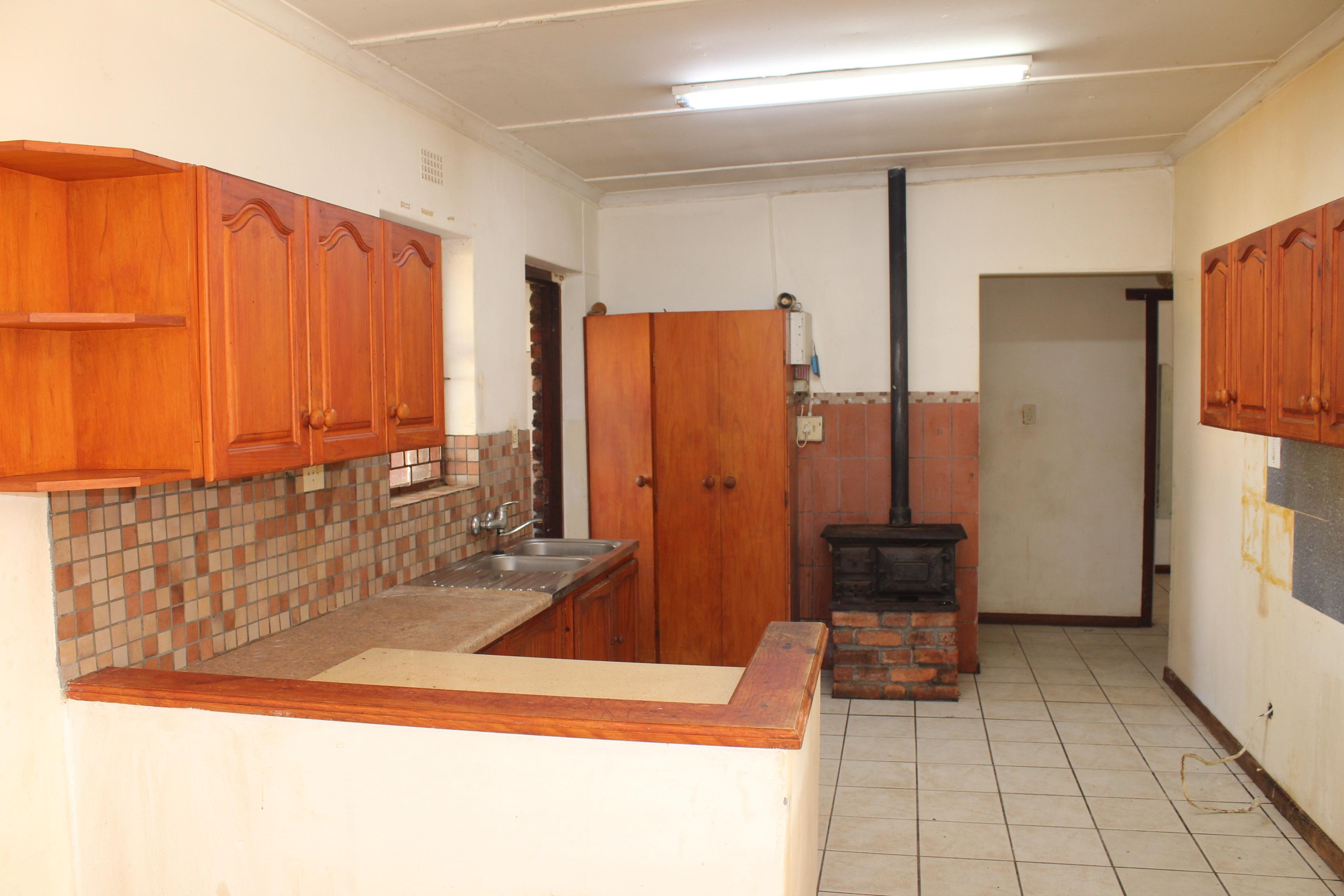 Image 5 of 6