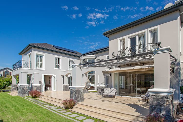 Main property image