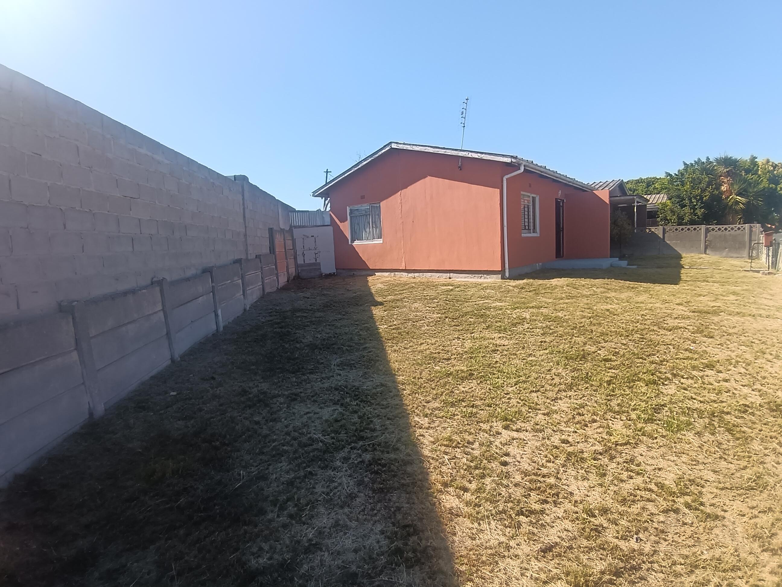 Image 2 of 6